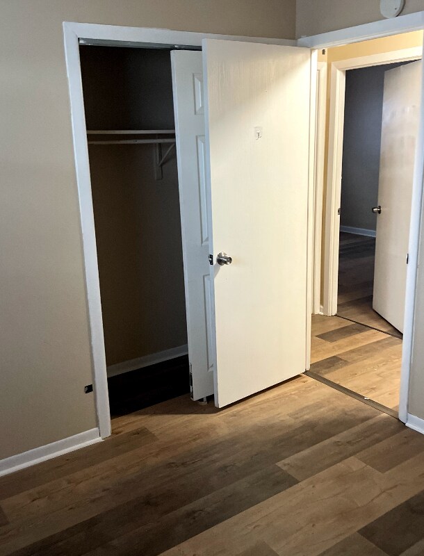 Building Photo - 650 Baltic Dr