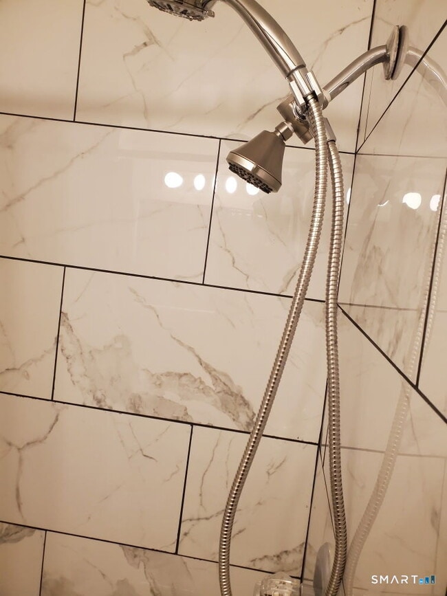 Building Photo - 24-26-26 Judson Ave