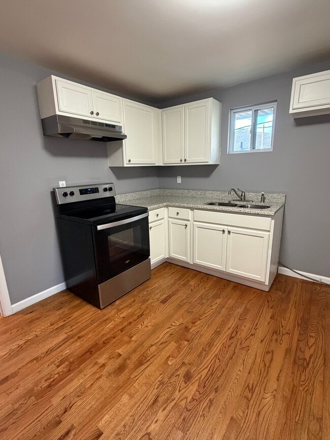 Building Photo - Clifton Place