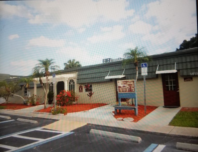 Primary Photo - 1799 N Highland Ave