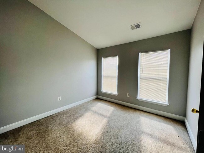 Building Photo - 16811 Sweeney Ln