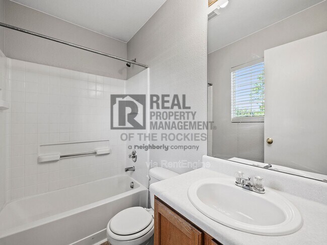 Building Photo - 6803 Brittany Dr