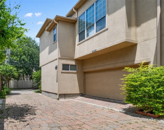 Building Photo - 5949 Kiam St