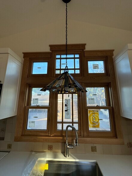 Kitchen Windows - 1719 Loma Vista St