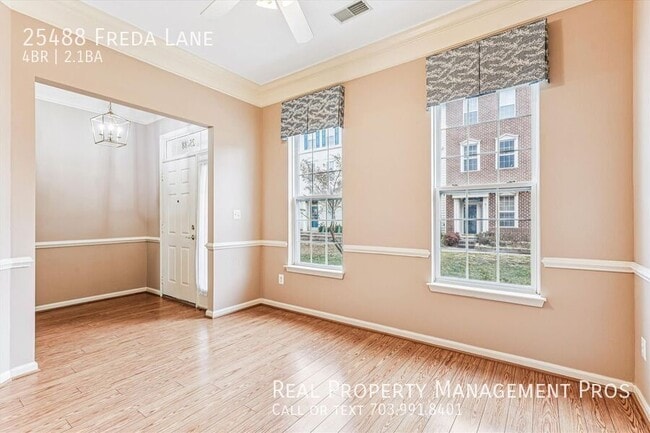 Building Photo - 25488 Freda Ln