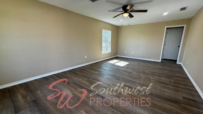 Building Photo - Newly Renovated 3 Bed / 2 Bath – Just 1 Mile from Tarleton!