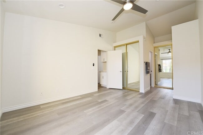 Building Photo - 50 Alicante Aisle