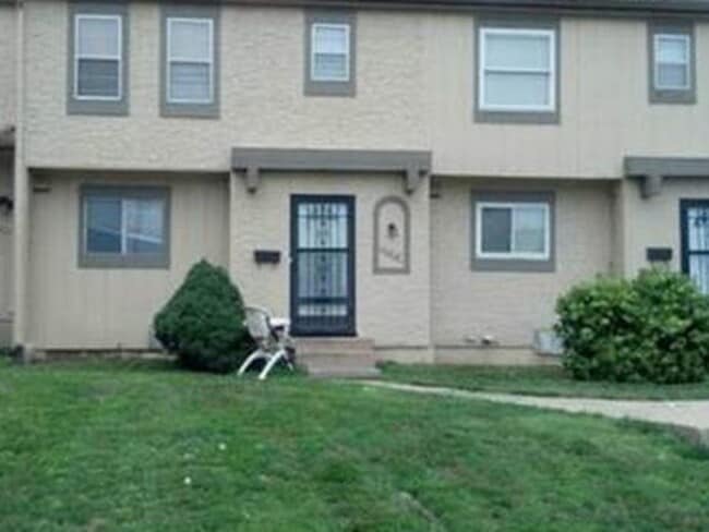 Primary Photo - Kirk Town 11519 Richmond Avenue