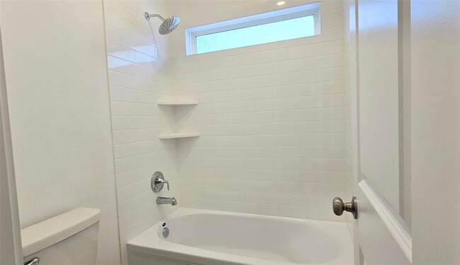 Building Photo - 6319 Seafoam Lake Dr