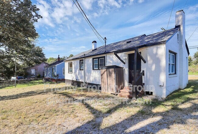 Building Photo - 1104 Linwood Rd