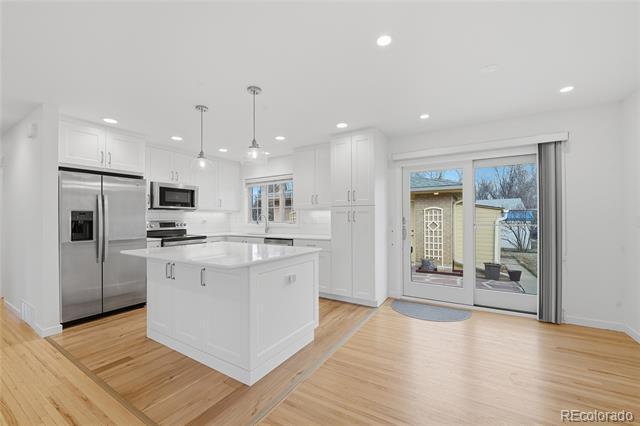 Building Photo - 3505 Martin Dr