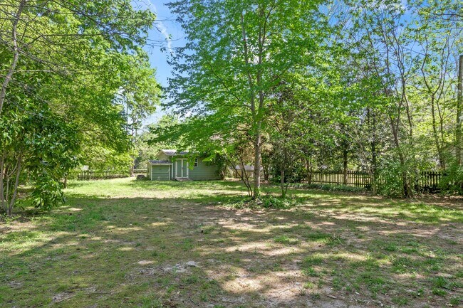 Building Photo - Historic Home in Wake Forest!