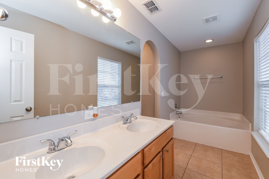 Building Photo - 3259 Shadow Creek Rd