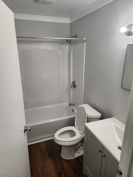 Building Photo - 4235 Wolf Rd