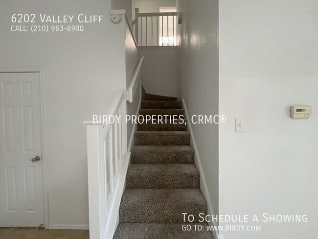 Building Photo - 6202 Valley Clf