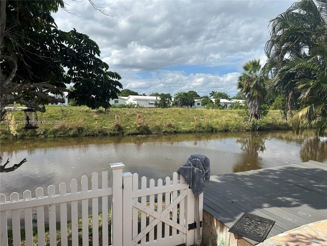 Building Photo - 1107 SW 83rd Ave