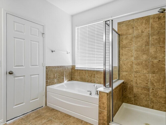 Building Photo - 11301 Hill Stable Ct