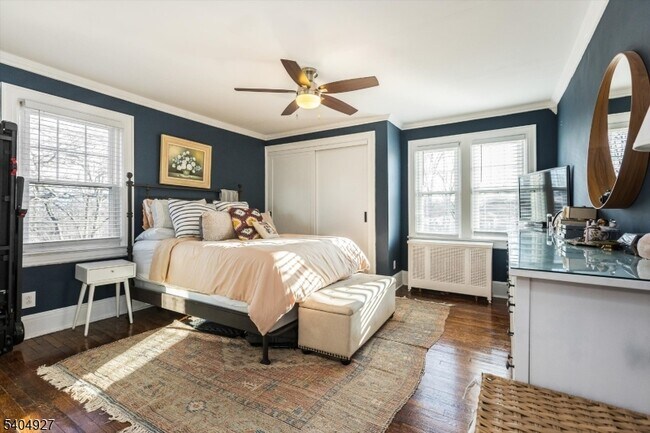 Building Photo - 398 Elmwood Ave