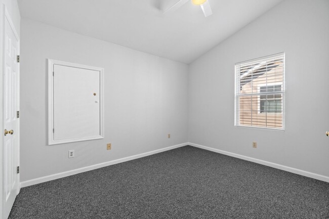 Building Photo - Must see in Eastport!