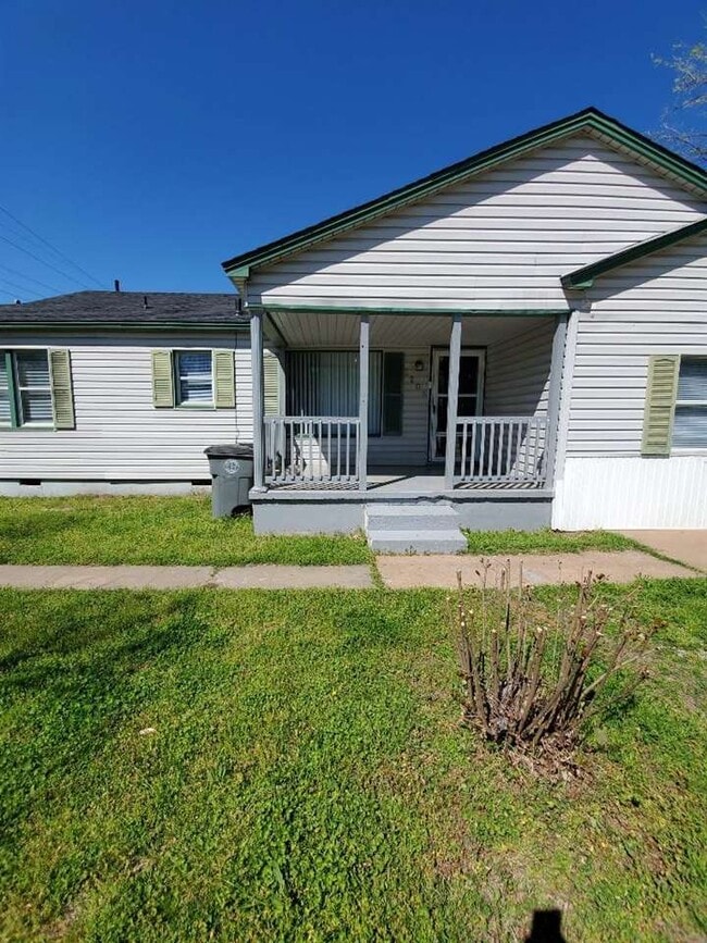 Building Photo - 2206 NW 19th St