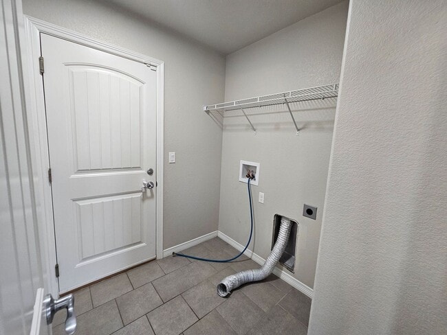 Building Photo - 13256 Park Meadows Dr