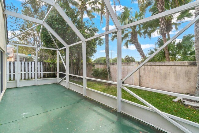 Building Photo - 7589 Colony Lake Dr