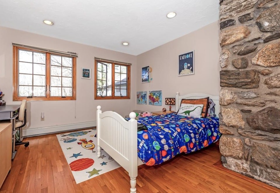 Building Photo - 16 Faraway Rd