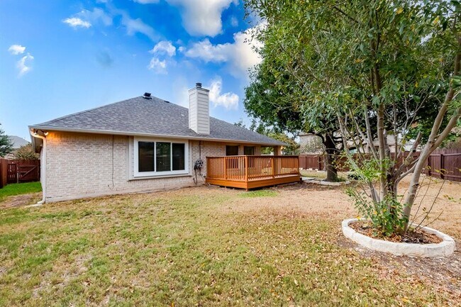 Building Photo - 15437 Fisher Island Dr