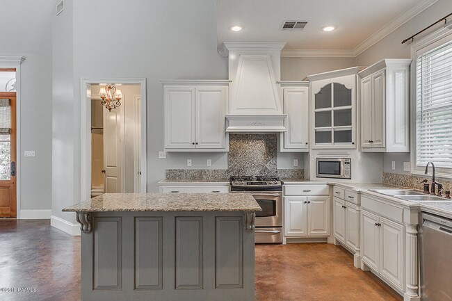Building Photo - 500 Elysian Fields Dr