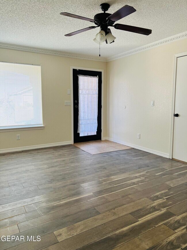 Building Photo - 14424 Jacinto Ramos Ave