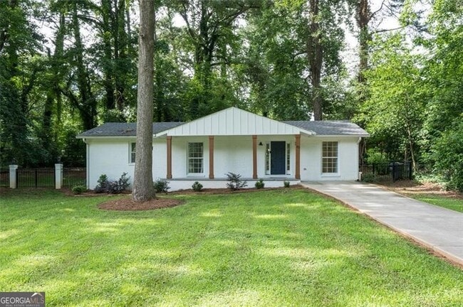 Primary Photo - 83 Lucia Dr SE