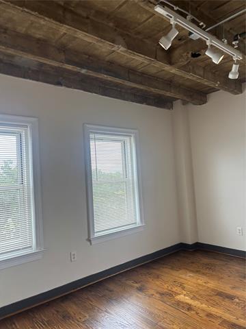 Building Photo - 329 E Colorado Blvd