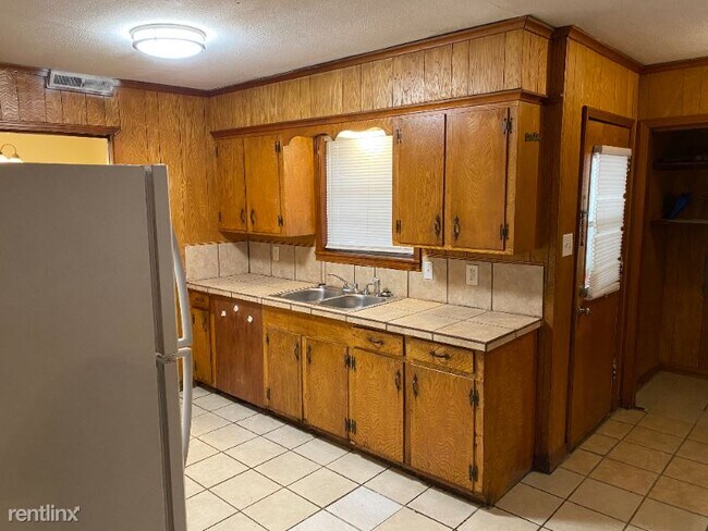 Building Photo - 3 br, 2 bath House - 1770 Dorgan St