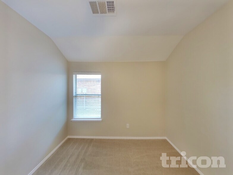 Building Photo - 12116 Longstone Drive Burleson TX