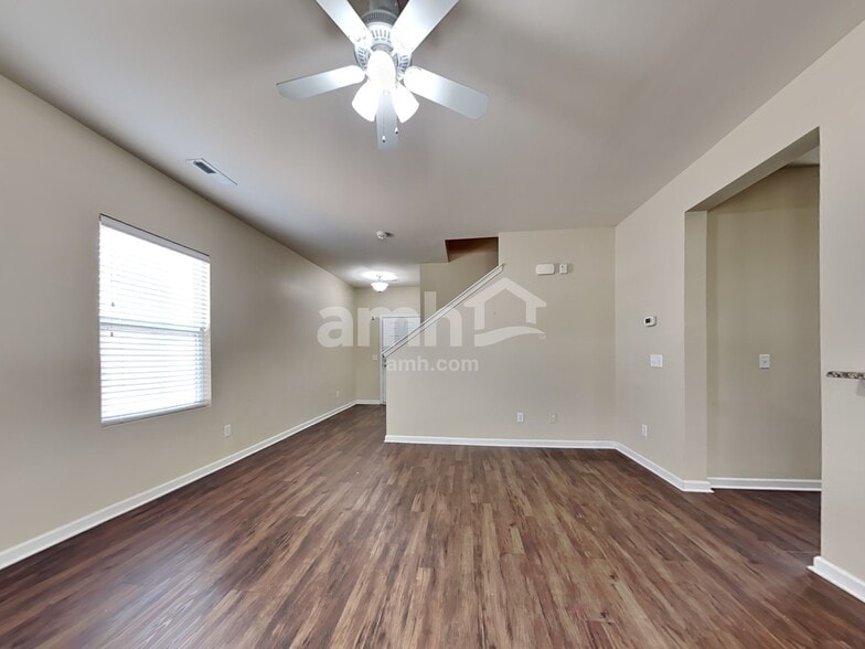 Building Photo - 251 Old Carolina Dr