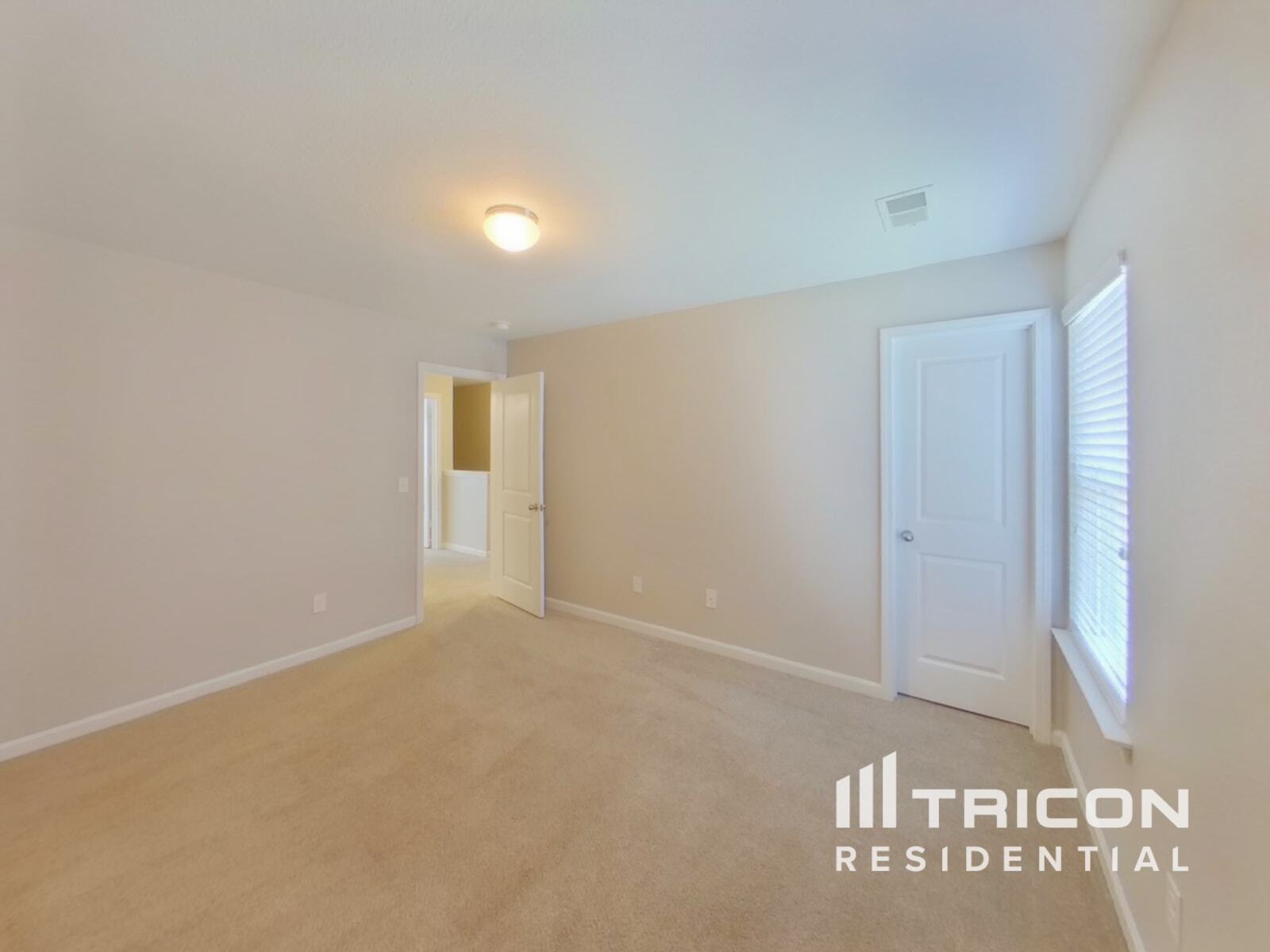 Building Photo - 750 Chariot Way