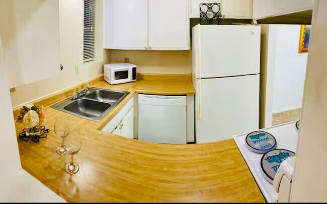 Building Photo - 7900 Westheimer Rd