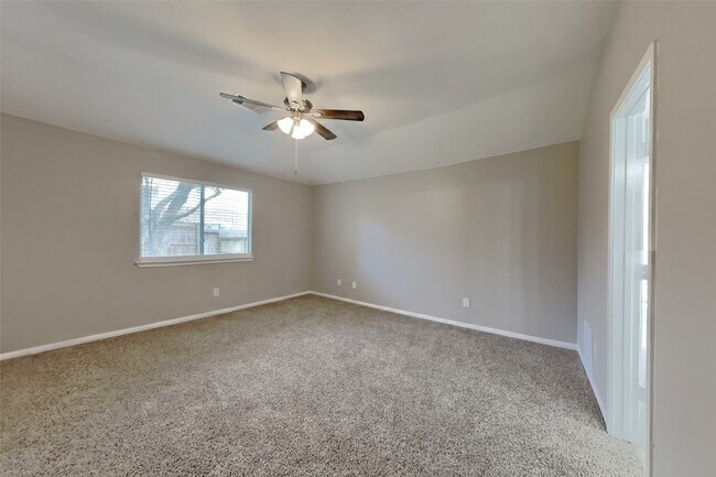 Building Photo - 4959 Sentry Woods Ln