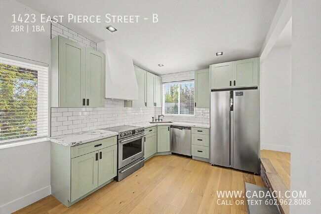 Building Photo - 1423 E Pierce St