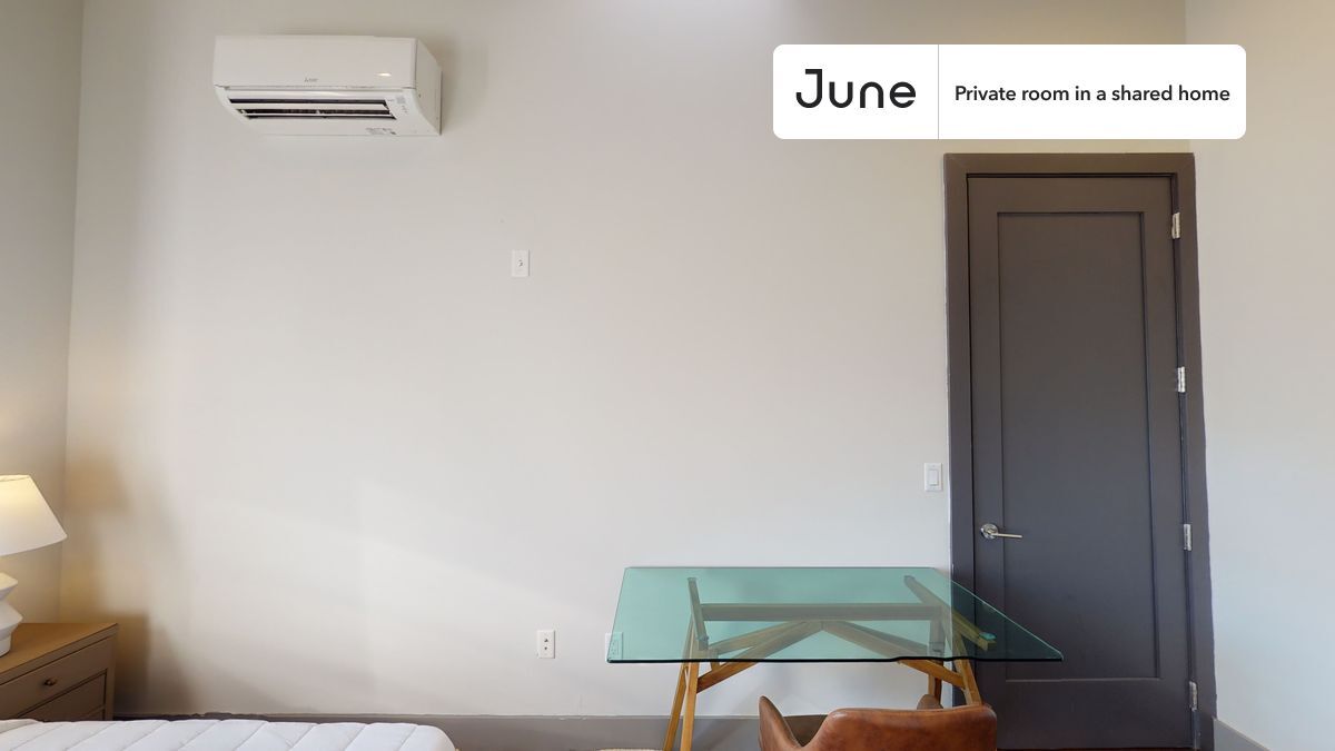 Building Photo - Room in Shared 4 bed/2 bath home