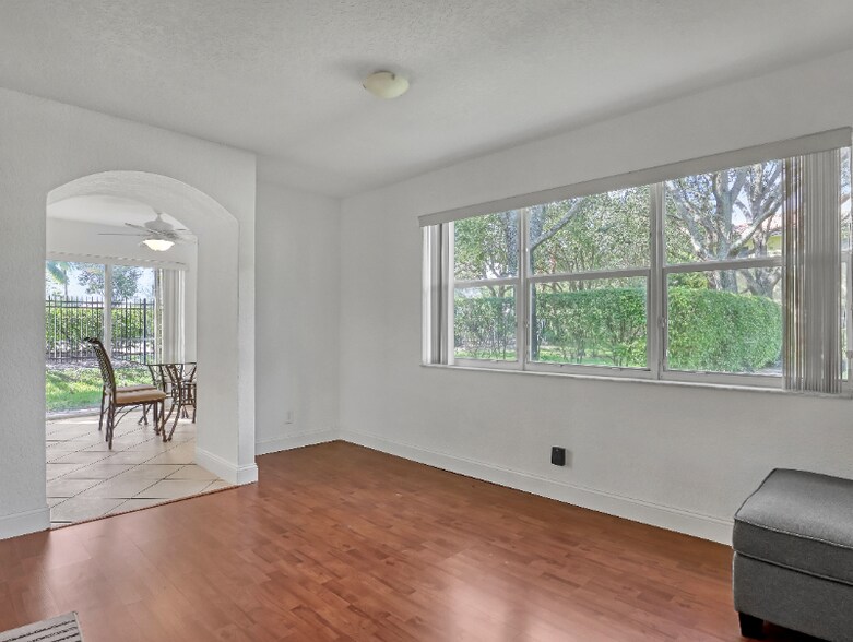 Building Photo - 681 Imperial Lake Rd