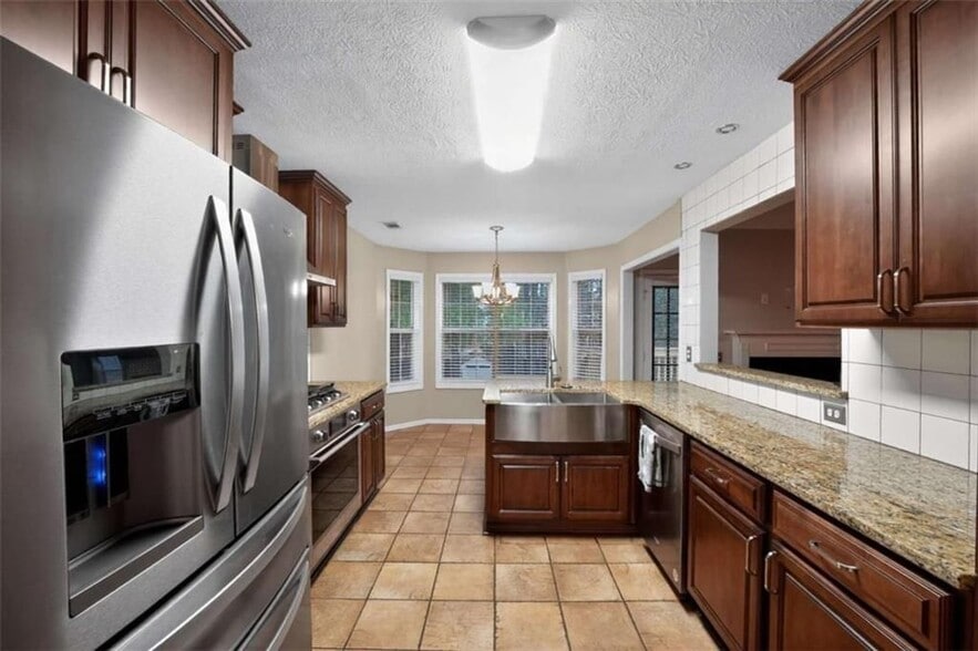 Building Photo - 630 Castlebar Way