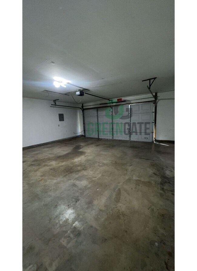 Building Photo - 3401 Winchester Ct