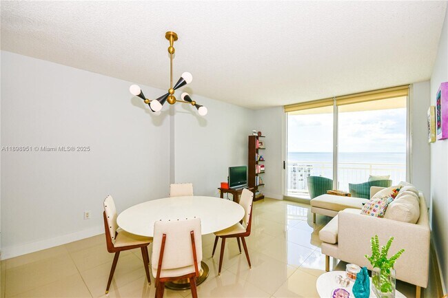 Building Photo - 2475 Brickell Ave