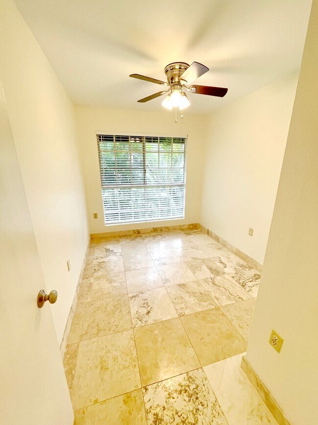 Building Photo - South Maui - Keonekai Villages - Top Floor...