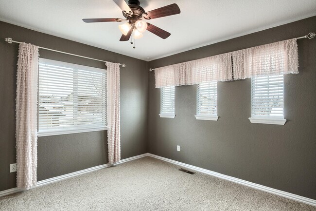 Building Photo - 9608 W Trailmark Pkwy