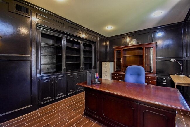 Building Photo - 803 Spear Point Cove