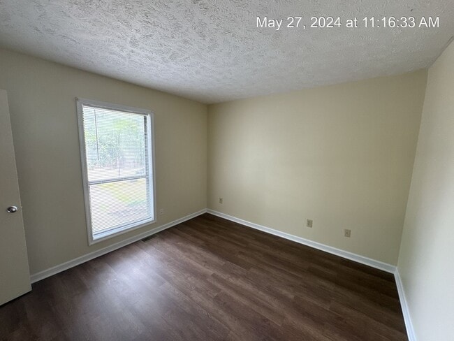 Building Photo - 5876 Aftonshire Dr
