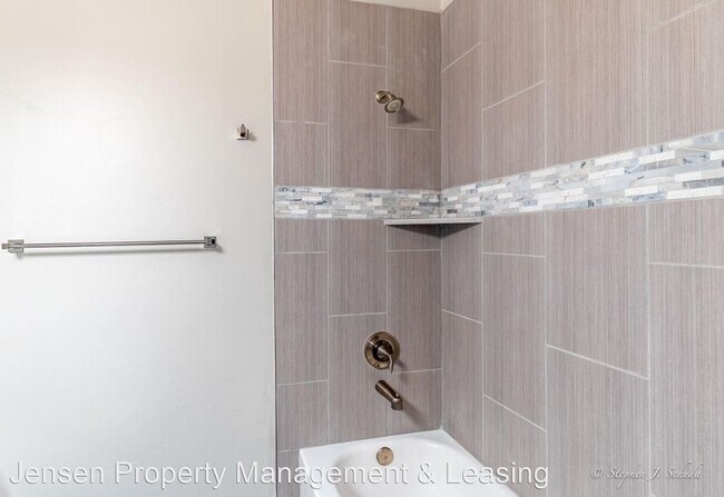 Building Photo - 6 br, 3.5 bath House - 2773 South 3440 West