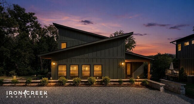 Building Photo - 3015 Sand Hill Crane Dr